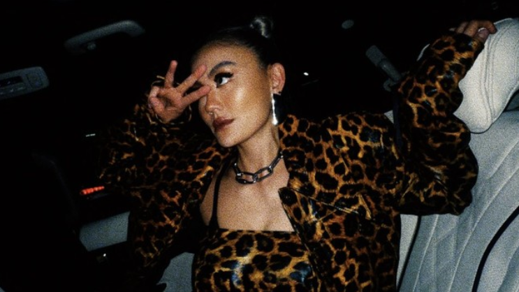 Agnez Mo Resmi Comeback dengan Party in Bali