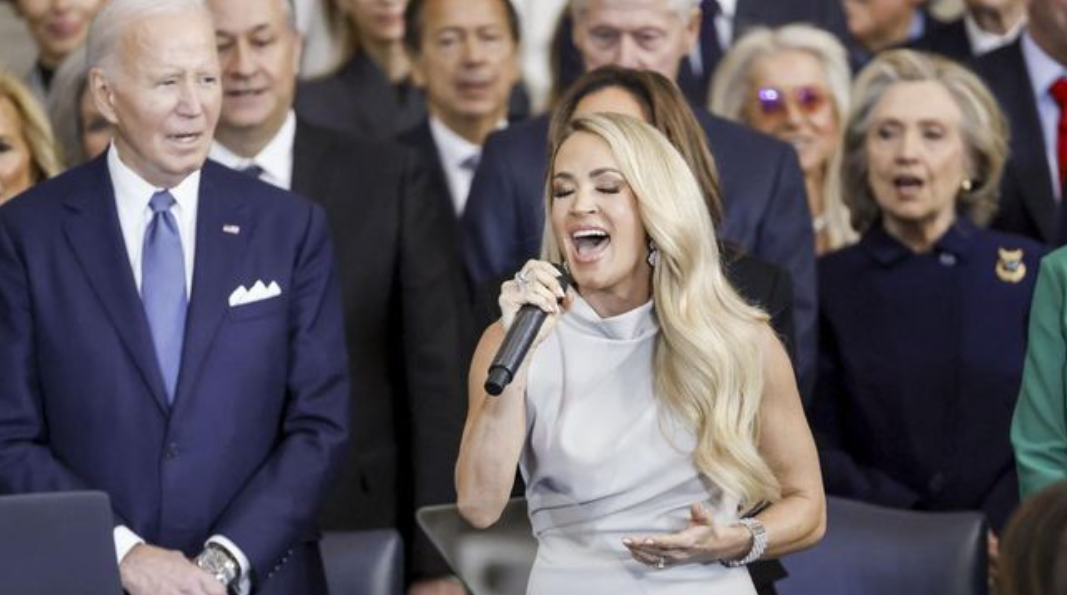 Carrie Underwood Tampil Akapela di Pelantikan Trump Imbas Musik Eror